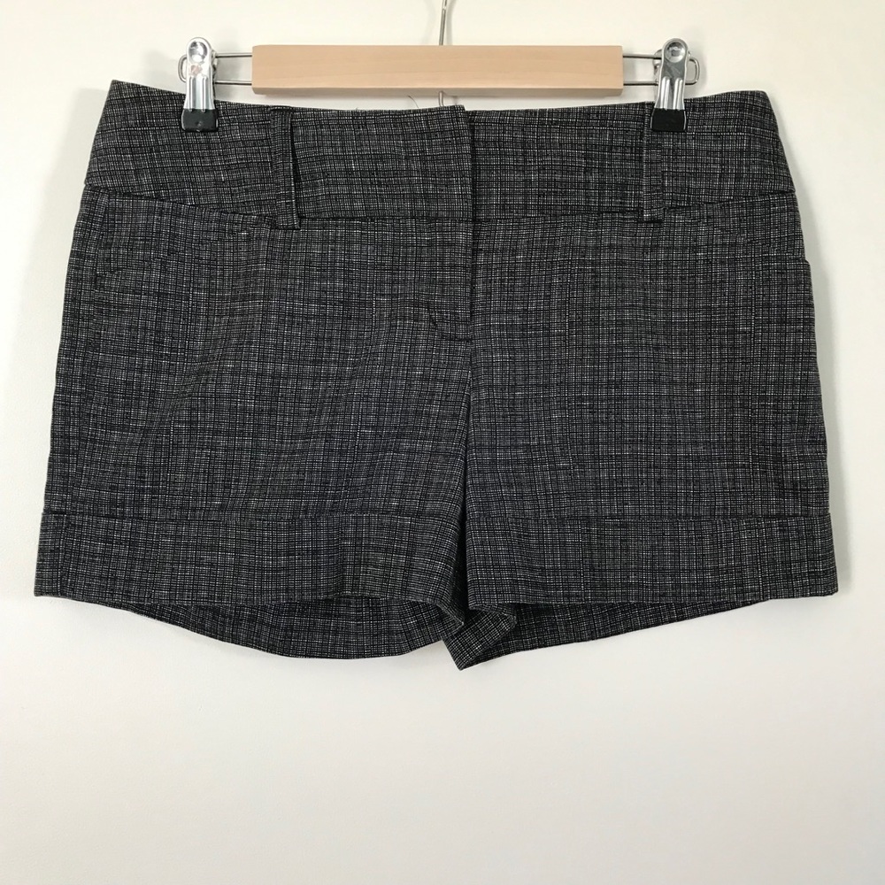 Express Shorts Tweed Style but lightweight
